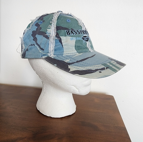 Bass Pro Camo Print Baseball Cap - Picture 2 of 5